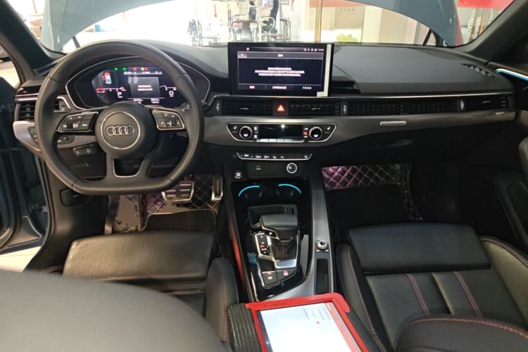 Used Audi A4L 2022 40 TFSI quattro RS Performance Package Center Console