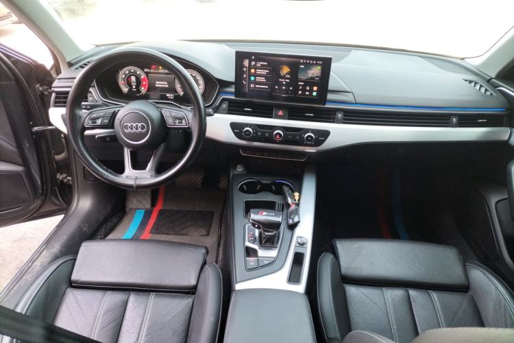 Used Audi A4L 2022 40 TFSI Fashion Dynamic Model Center Console