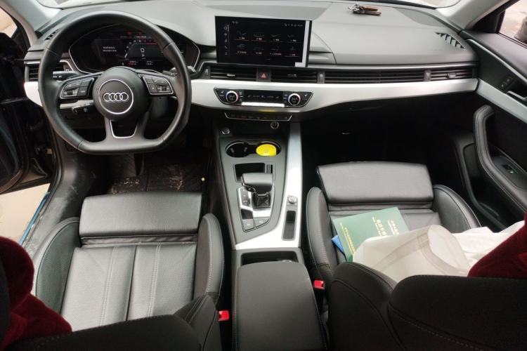 Used Audi A4L 2022 40 TFSI Luxury Dynamic Model Center Console