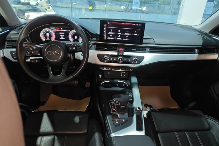 Used Audi A4L 2022 40 TFSI Fashion Dynamic Model Center Console