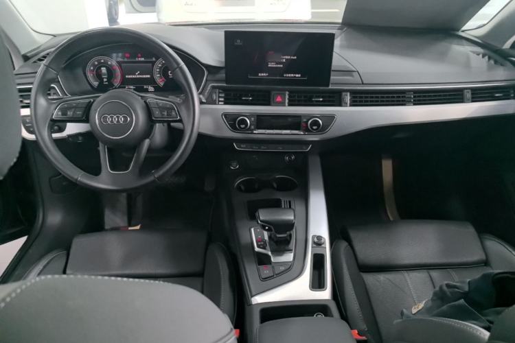 Used Audi A4L 2022 40 TFSI Fashion Dynamic Model Center Console