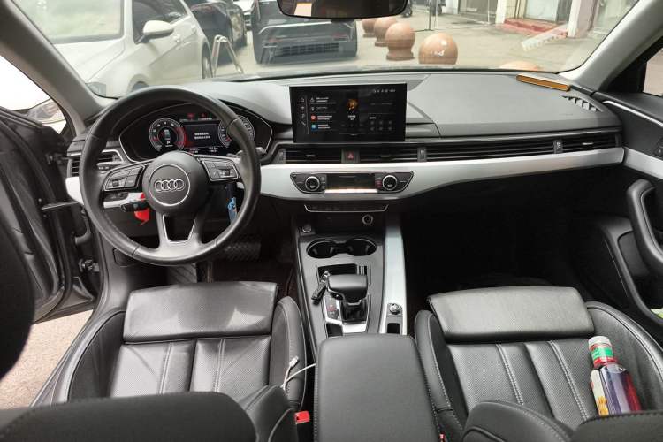 Used Audi A4L 2022 40 TFSI Fashion Dynamic Model Center Console