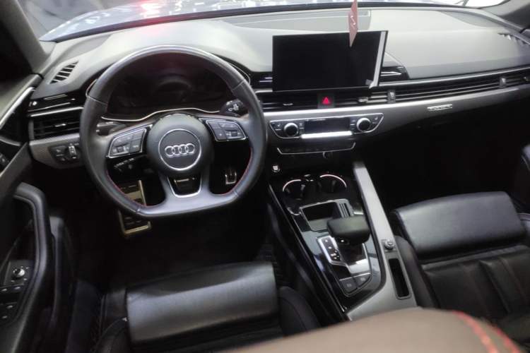 Used Audi A4L 2022 40 TFSI quattro RS Performance Package Center Console