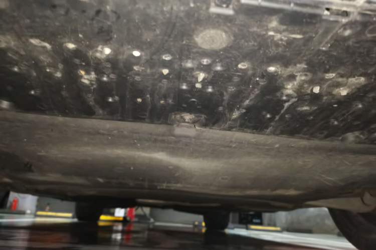 Used Audi A4L 2022 40 TFSI Luxury Dynamic Model Chassis Front