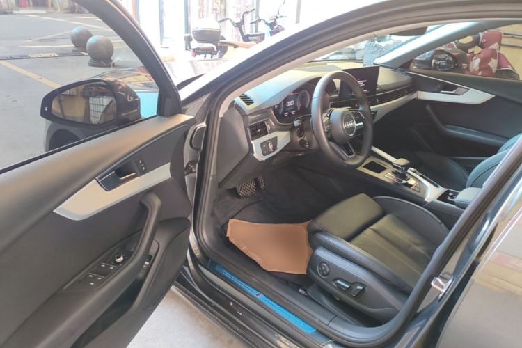 Used Audi A4L 2022 40 TFSI Fashion Dynamic Model Driver Seat
