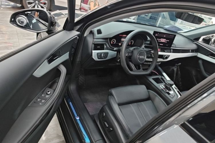 Used Audi A4L 2022 40 TFSI Fashion Dynamic Model Driver Seat