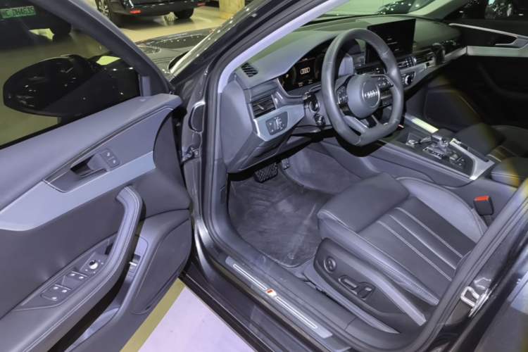 Used Audi A4L 2022 40 TFSI Luxury Dynamic Model Driver Seat