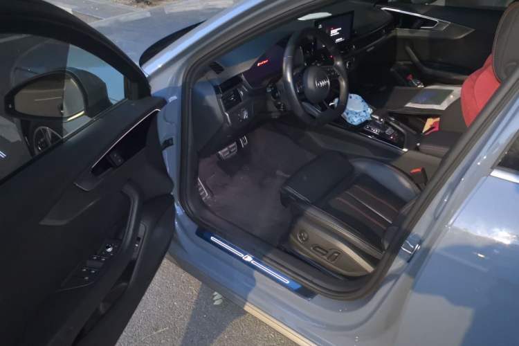 Used Audi A4L 2022 40 TFSI quattro RS Performance Package Driver Seat