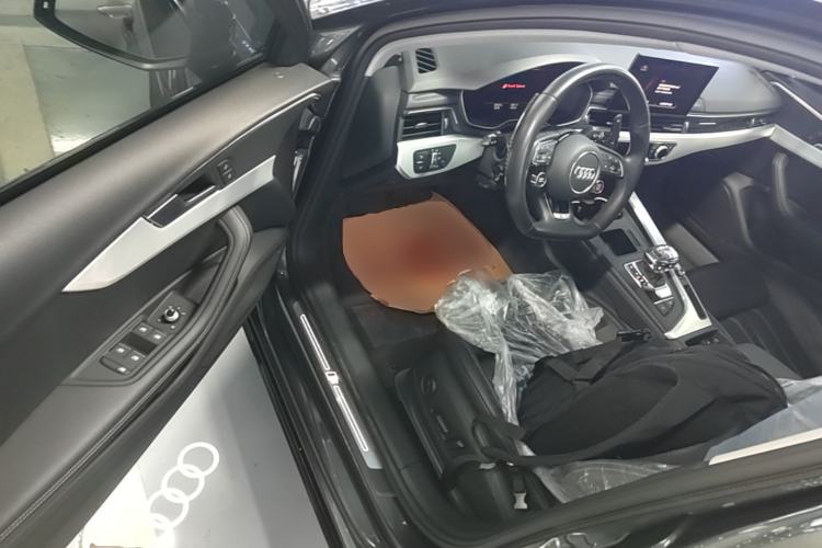 Used Audi A4L 2022 40 TFSI Luxury Dynamic Model Driver Seat