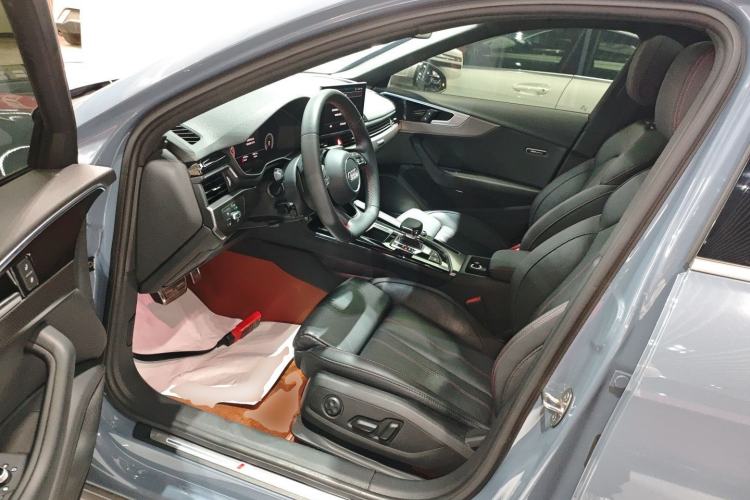 Used Audi A4L 2022 40 TFSI quattro RS Performance Package Driver Seat