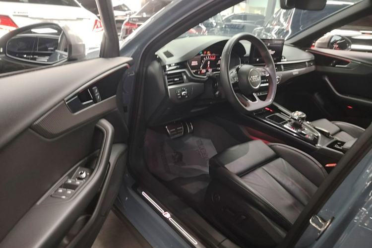 Used Audi A4L 2022 40 TFSI quattro RS Performance Package Driver Seat
