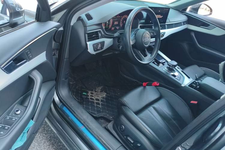 Used Audi A4L 2022 40 TFSI Fashion Dynamic Model Driver Seat