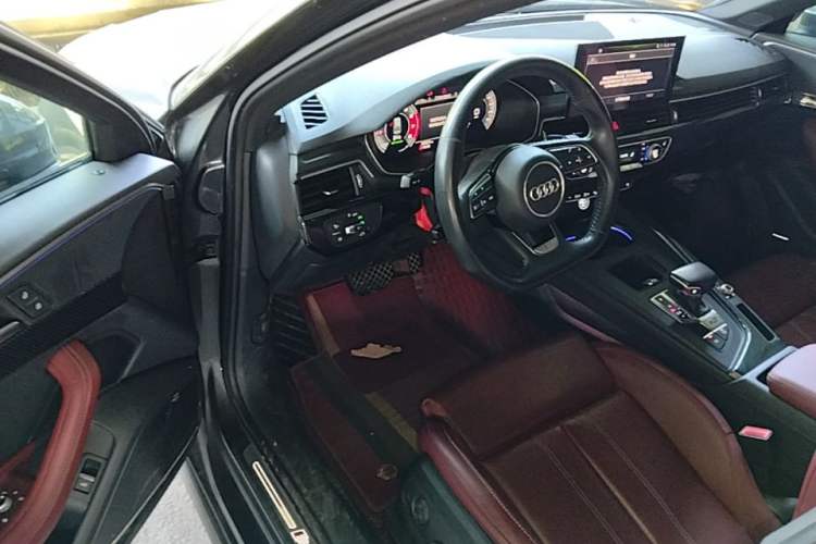 Used Audi A4L 2022 40 TFSI Luxury Dynamic Model Driver Seat