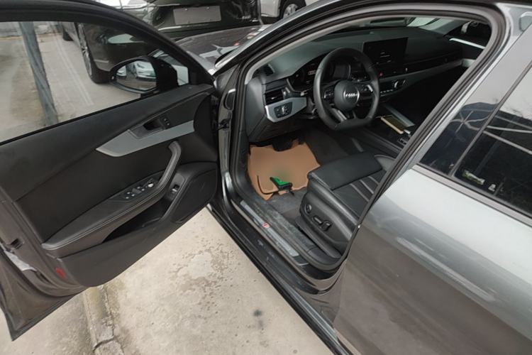 Used Audi A4L 2022 40 TFSI Fashion Dynamic Model Driver Seat