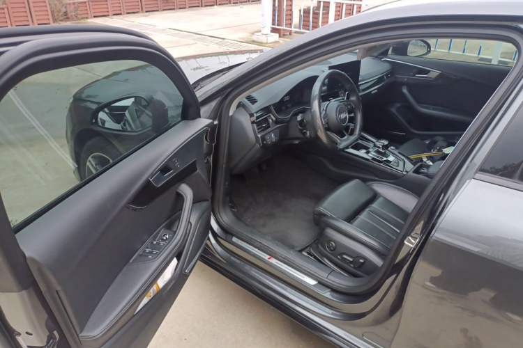 Used Audi A4L 2022 40 TFSI Fashion Dynamic Model Driver Seat