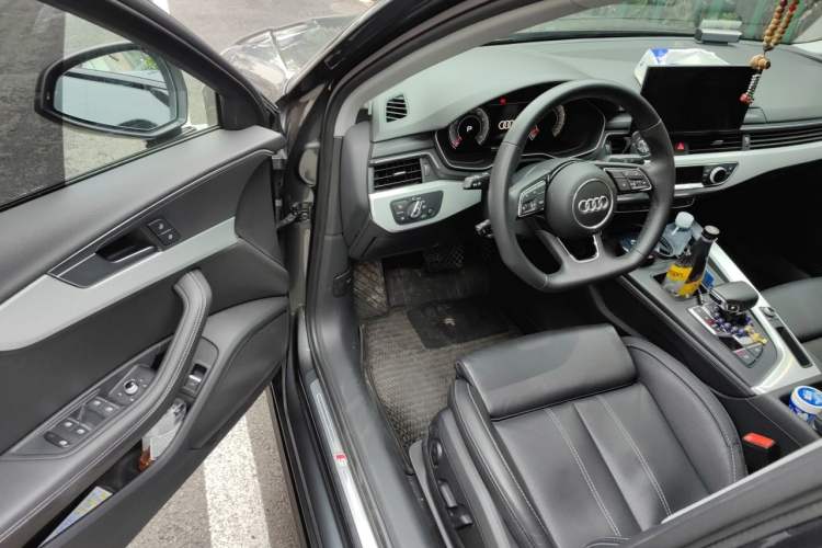 Used Audi A4L 2022 40 TFSI Luxury Dynamic Model Driver Seat