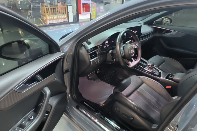 Used Audi A4L 2022 40 TFSI quattro RS Performance Package Driver Seat