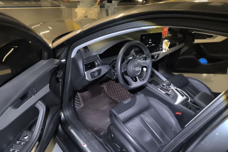 Used Audi A4L 2022 40 TFSI Luxury Dynamic Model Driver Seat