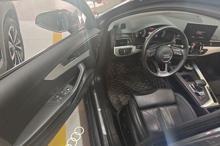 Used Audi A4L 2022 40 TFSI Fashion Dynamic Model Driver Seat