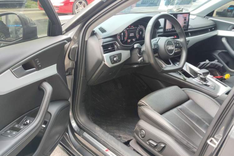 Used Audi A4L 2022 40 TFSI Luxury Dynamic Model Driver Seat
