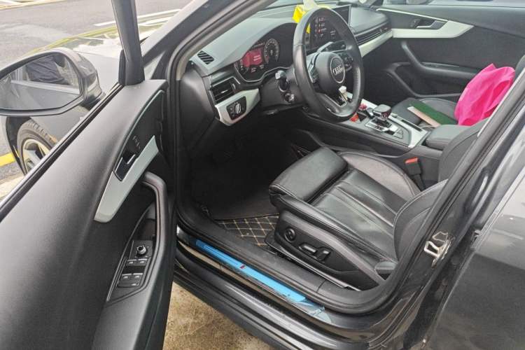 Used Audi A4L 2022 40 TFSI Fashion Dynamic Model Driver Seat