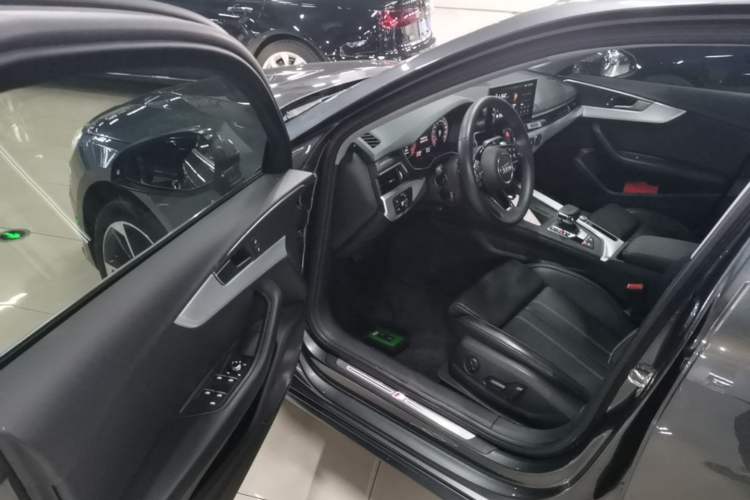 Used Audi A4L 2022 40 TFSI Fashion Dynamic Model Driver Seat