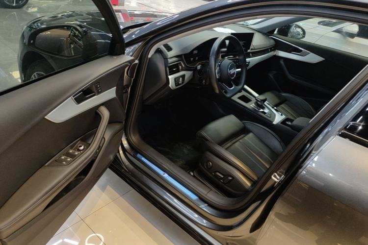 Used Audi A4L 2022 40 TFSI Luxury Dynamic Model Driver Seat