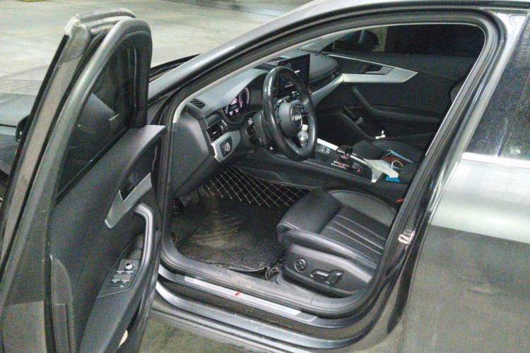 Used Audi A4L 2022 40 TFSI Fashion Dynamic Model Driver Seat