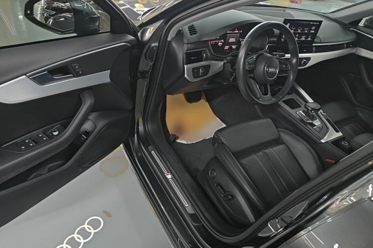 Used Audi A4L 2022 40 TFSI Fashion Dynamic Model Driver Seat