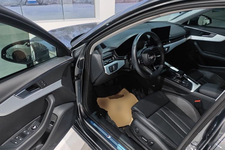 Used Audi A4L 2022 40 TFSI Fashion Dynamic Model Driver Seat