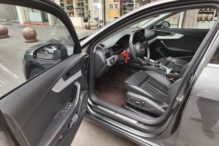 Used Audi A4L 2022 40 TFSI Fashion Dynamic Model Driver Seat