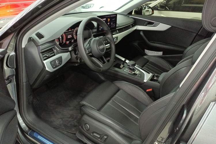 Used Audi A4L 2022 40 TFSI Luxury Dynamic Model Driver Seat
