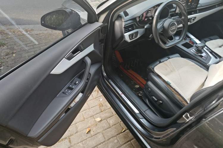 Used Audi A4L 2022 40 TFSI Luxury Dynamic Model Driver Seat