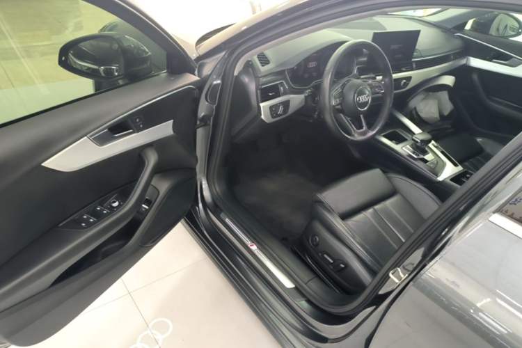 Used Audi A4L 2022 40 TFSI Fashion Dynamic Model Driver Seat