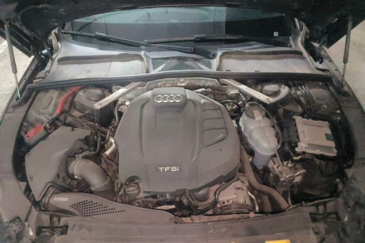 Used Audi A4L 2022 40 TFSI Luxury Dynamic Model Engine Bay
