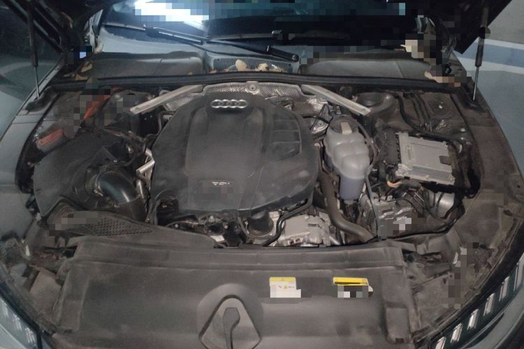 Used Audi A4L 2022 40 TFSI Luxury Dynamic Model Engine Bay