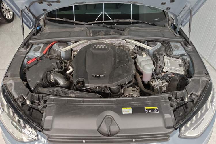 Used Audi A4L 2022 40 TFSI quattro RS Performance Package Engine Bay