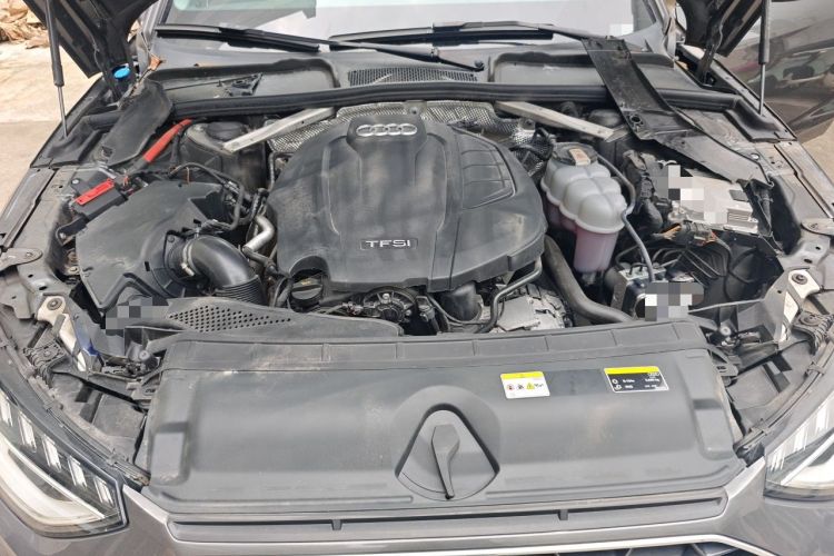Used Audi A4L 2022 40 TFSI Fashion Dynamic Model Engine Bay
