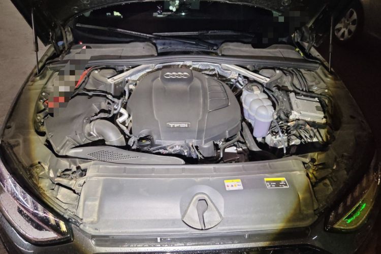 Used Audi A4L 2022 40 TFSI Fashion Dynamic Model Engine Bay
