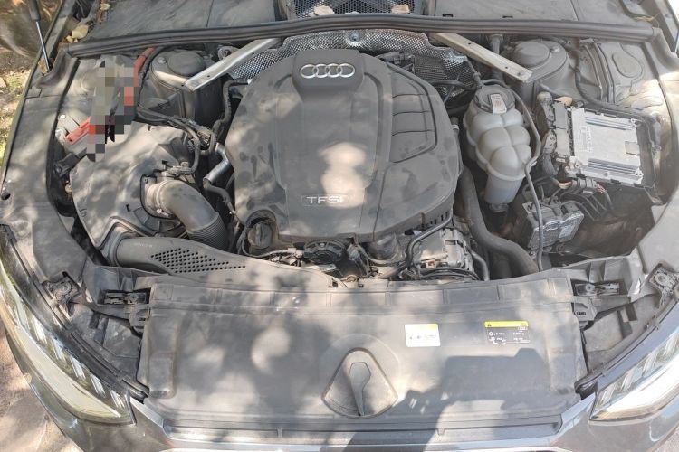 Used Audi A4L 2022 40 TFSI Fashion Dynamic Model Engine Bay