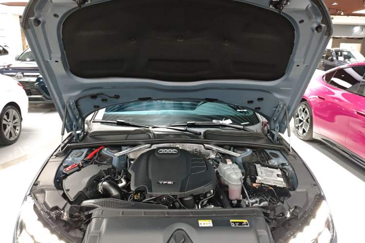 Used Audi A4L 2022 40 TFSI quattro RS Performance Package Engine Bay