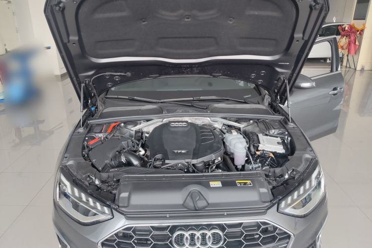 Used Audi A4L 2022 40 TFSI Fashion Dynamic Model Engine Bay