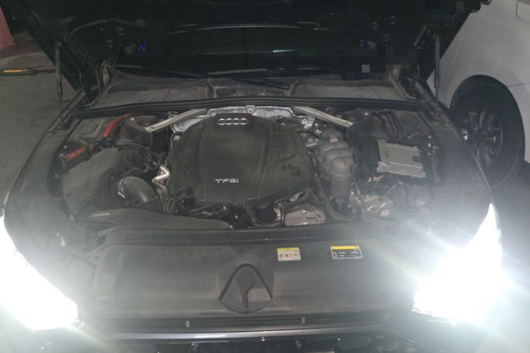 Used Audi A4L 2022 40 TFSI Luxury Dynamic Model Engine Bay