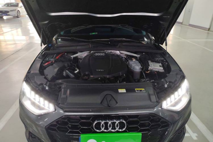 Used Audi A4L 2022 40 TFSI Luxury Dynamic Model Engine Bay