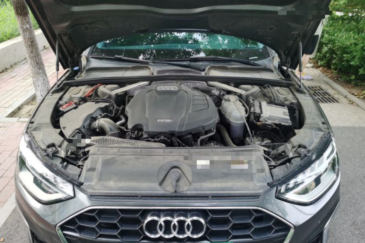 Used Audi A4L 2022 40 TFSI Fashion Dynamic Model Engine Bay