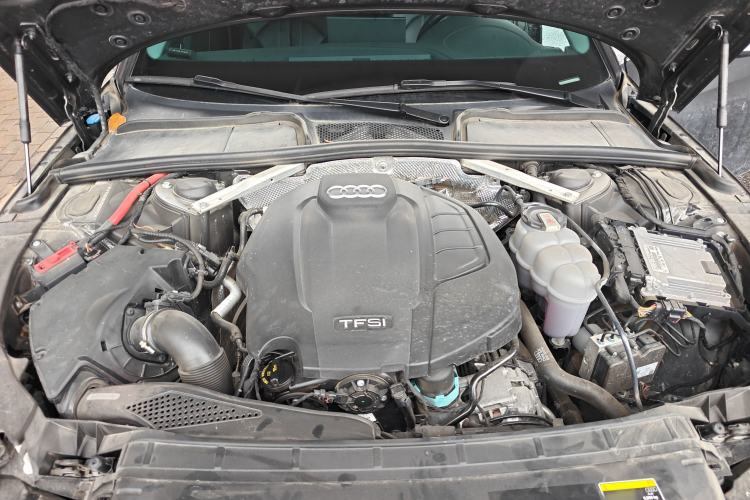 Used Audi A4L 2022 40 TFSI Fashion Dynamic Model Engine Bay