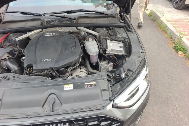 Used Audi A4L 2022 40 TFSI Luxury Dynamic Model Engine Bay Left