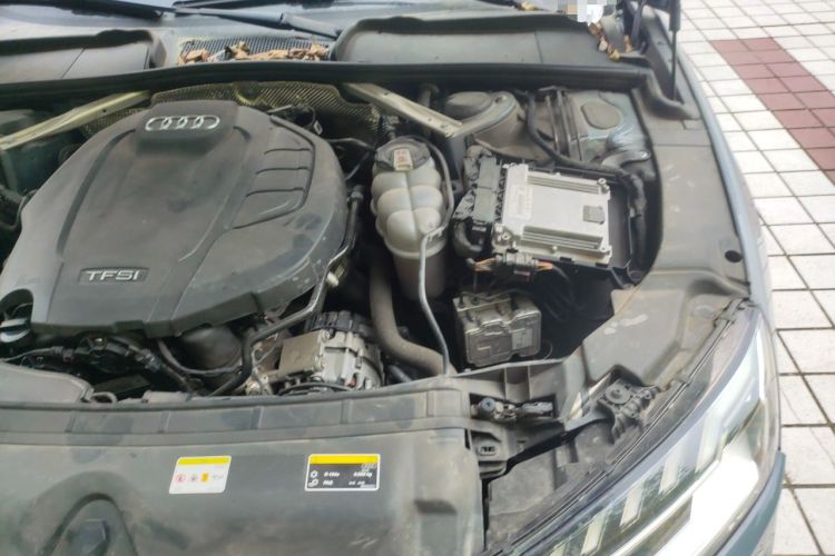 Used Audi A4L 2022 40 TFSI quattro RS Performance Package Engine Bay Left