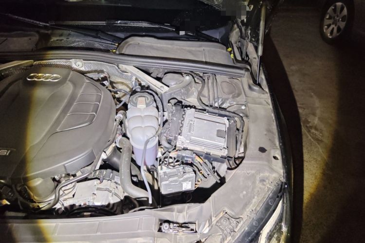 Used Audi A4L 2022 40 TFSI Fashion Dynamic Model Engine Bay Left