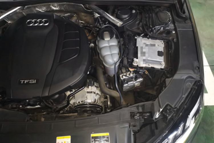 Used Audi A4L 2022 40 TFSI Luxury Dynamic Model Engine Bay Left